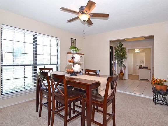 4th image of 2625 El Paso Way