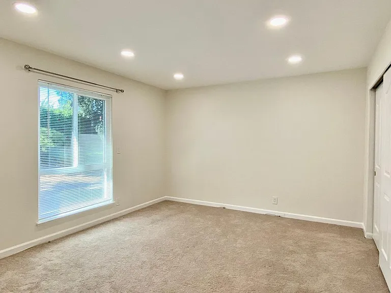 6187 Meridian Ave — Photo 17
