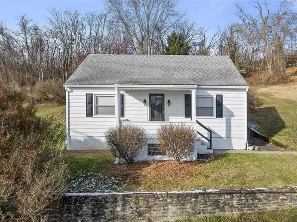 1221 Alter Ave, Tarentum, PA 15084