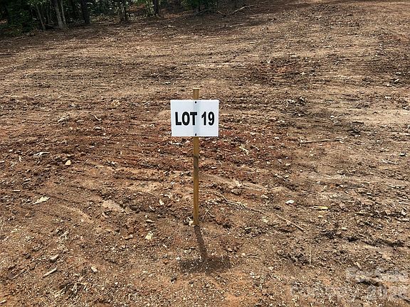 2nd image of V/l Lotus Dr #19