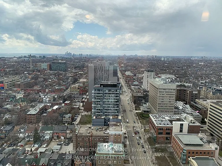 203 College St #3003 — Photo 11