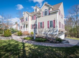 7 Paugus Trl, Groton, MA 01450