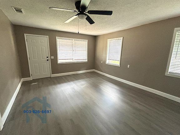 3rd image of 601 Thomas St