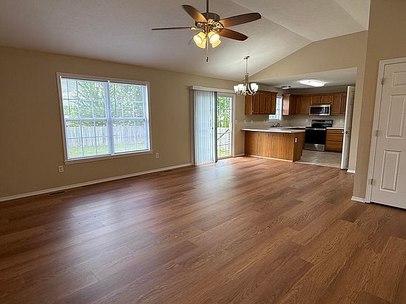 2nd image of 4527 W Bull Run Battle Street