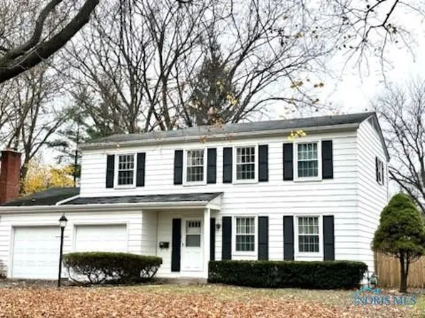 2461 Country Squire Ln, Toledo, OH 43615