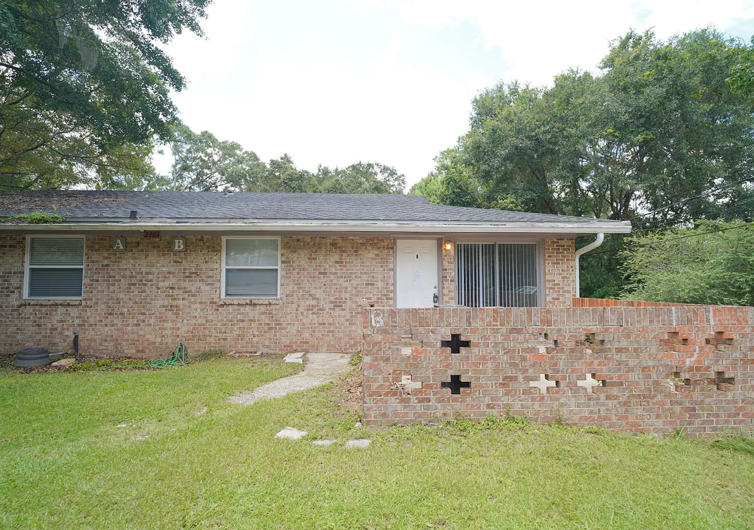 3/2 Townhome off Hartsfield Rd. — Photo 1