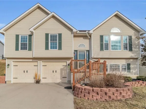 210 E Whispering Hills Blvd, Lone Jack, MO 64070