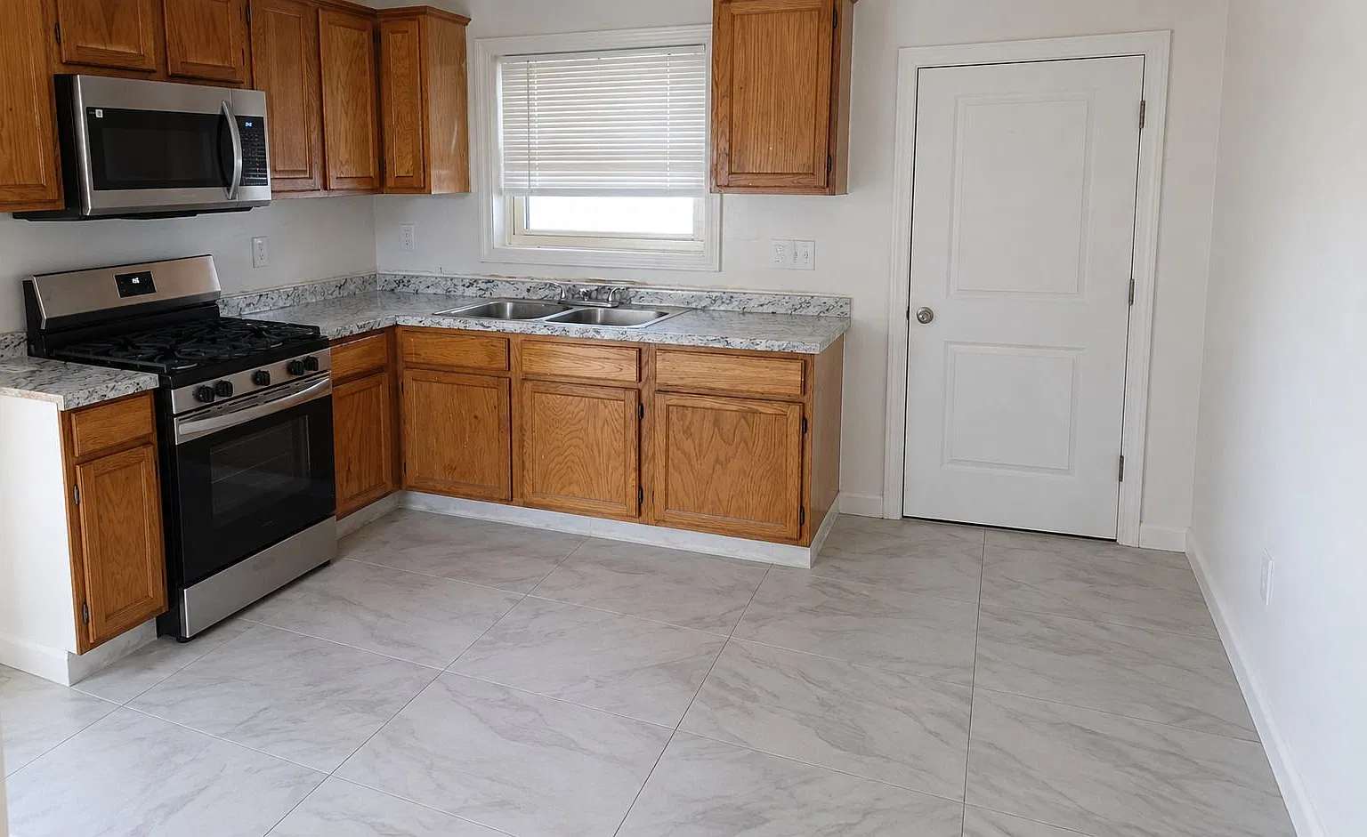 1 bed, $1,095 — Photo 1