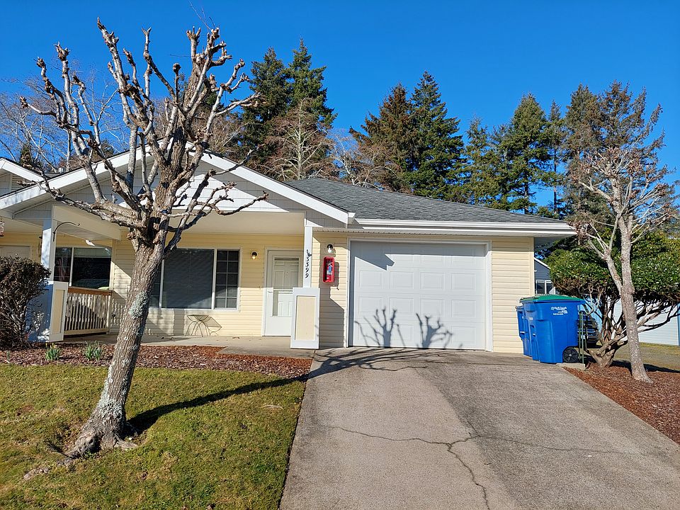 1st image of 3399 NE Yacht Ave
