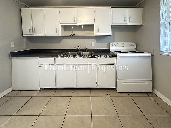 3rd image of 5214 Lexington Ave #B