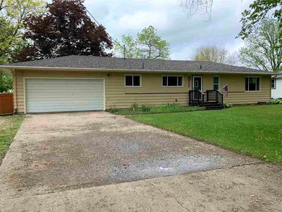 724 Bland Blvd SW, Independence, IA, 50644