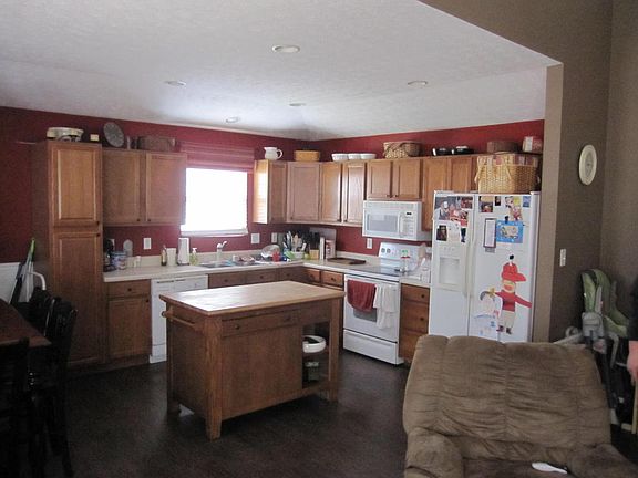 3rd image of 1726 Haley Glenn Ln