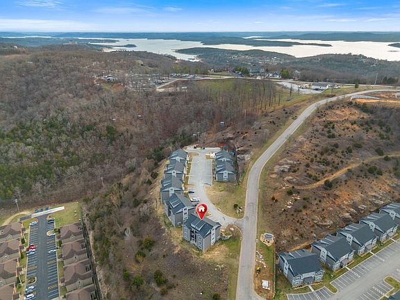 2nd image of 3103 S Vineyards Terrace Unit 4