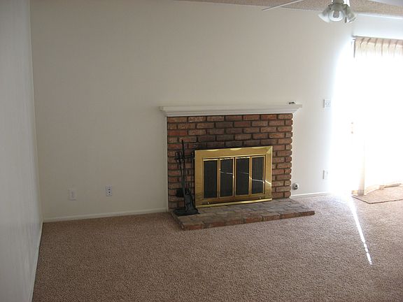 4th image of 412 E Taft St