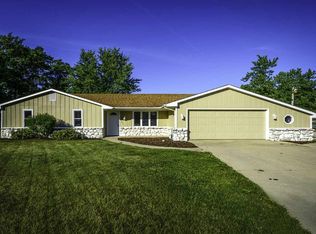 4310 Hickory Ridge Dr, Woodburn, IN 46797