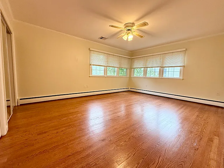 21 Byron Pl — Photo 12