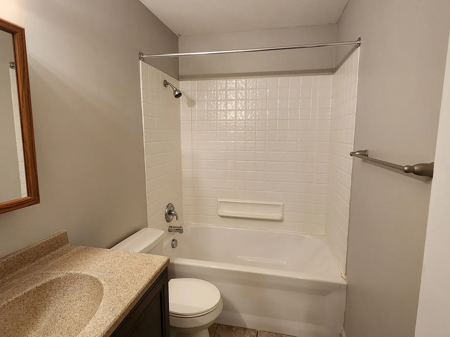 220 E. Lane Ave. — Photo 4