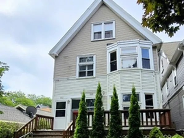 2817A N Cramer St, Milwaukee, WI