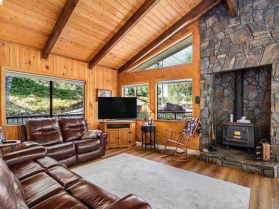 4th image of 12912 Green Valley Cir