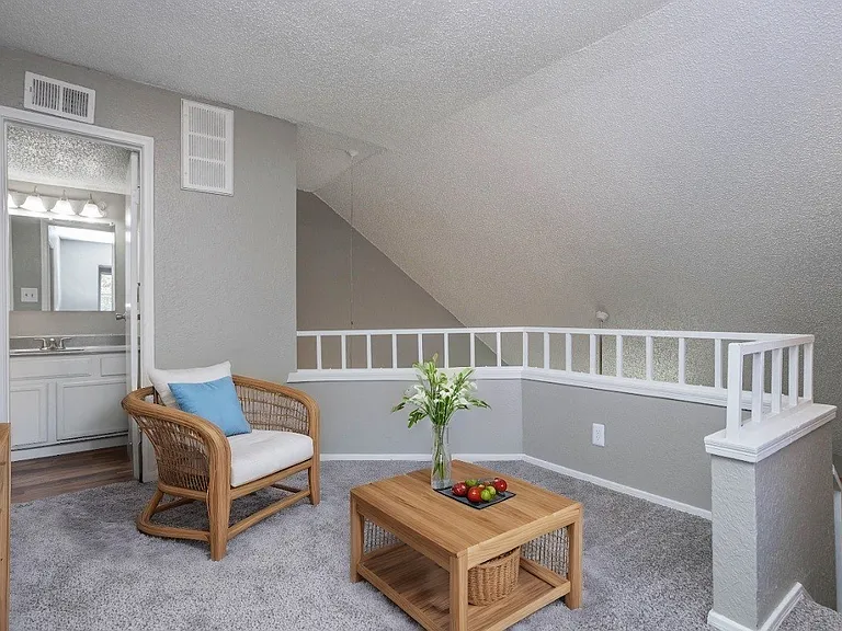 Sevilla Condos — Photo 15
