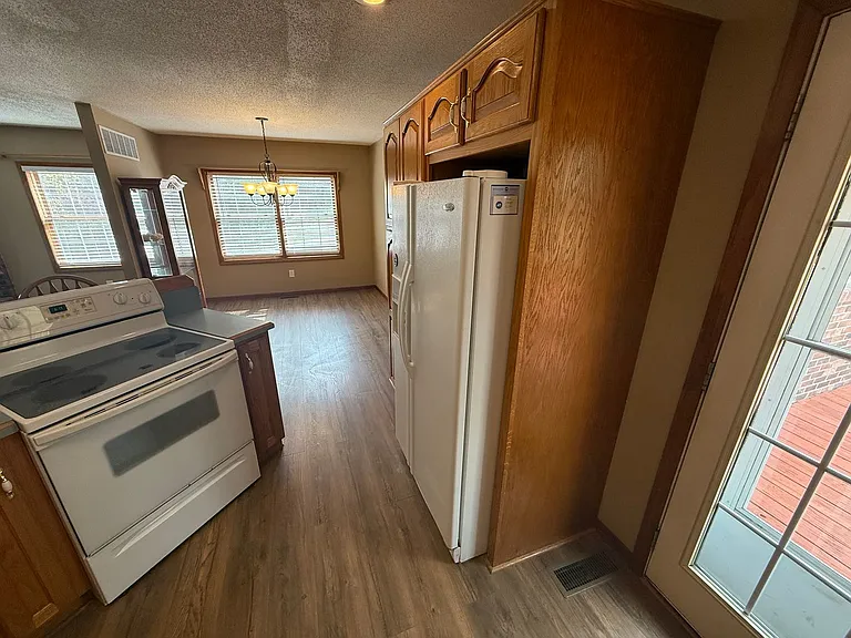58267 Corticelli Rd — Photo 4