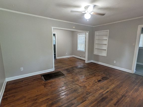 3rd image of 3766 Guernsey Ave