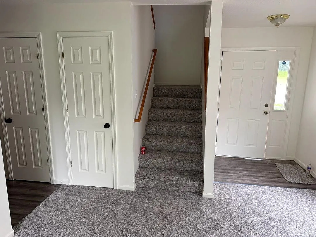 3 bed, 2.5 bath, 1871 sqft, $1,830 — Photo 3