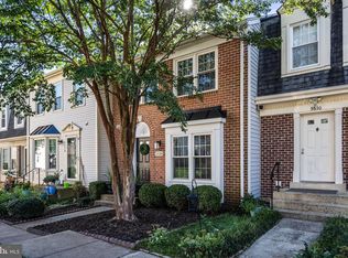 5528 La Cross Ct, Fairfax, VA 22032