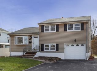 109 W Passaic Ave, Rochelle Park, NJ 07662