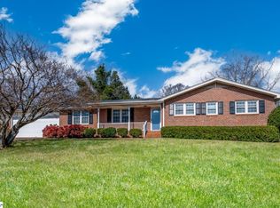 404 Knollwood Dr, Mauldin, SC 29662
