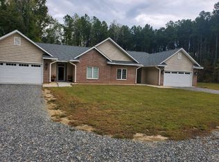 70 Grateful Ln, White Stone, VA 22578