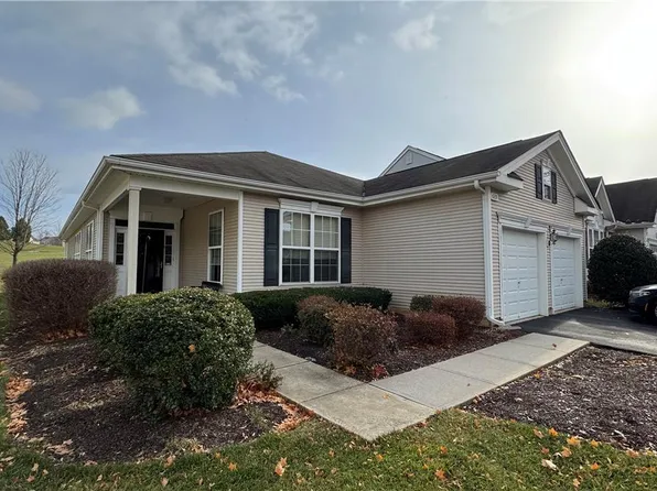 6851 Jewel Ln, Macungie, PA 18062