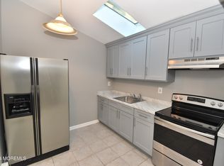 164 W Front St APT 3, Keyport, NJ 07735