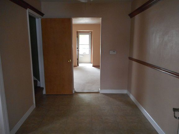 2nd image of 2062 Beverly Pl