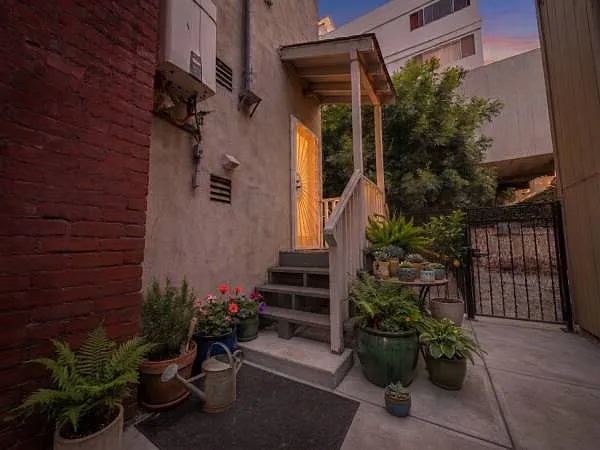 2942 Telegraph Ave #2942 — Photo 3
