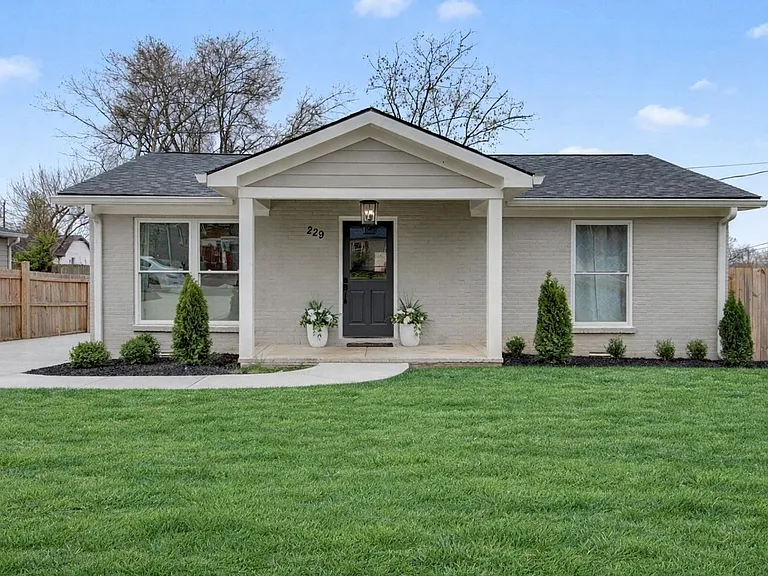 229 Cherry Dr — Photo 1