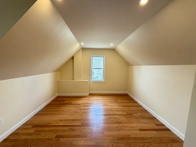 11 Patten St #2 — Photo 6