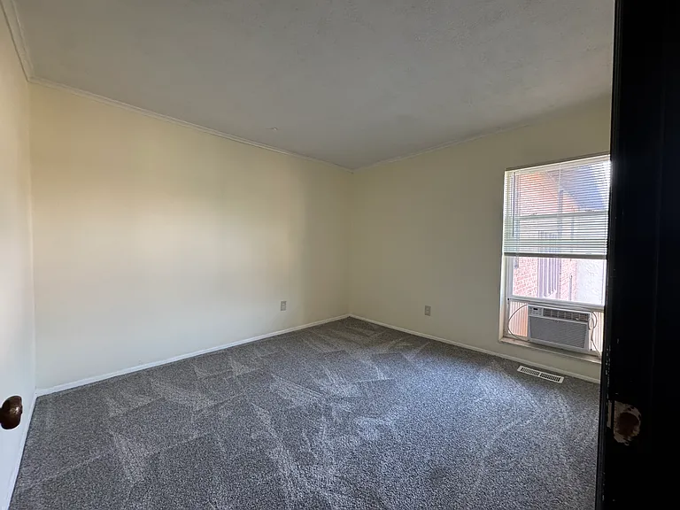 181 Carmel Woods Dr — Photo 9