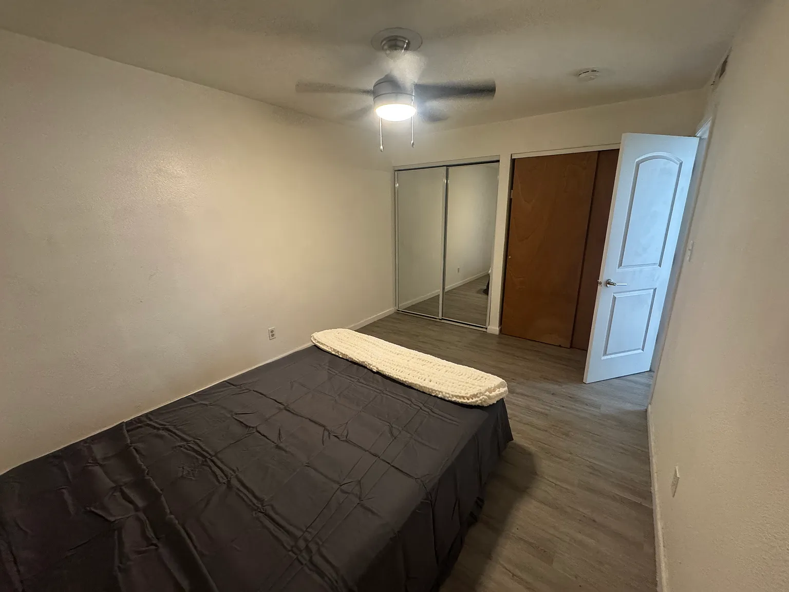 2 bed, $950 — Photo 2
