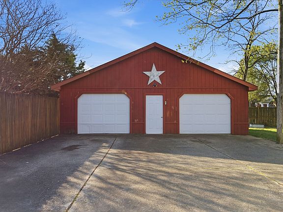 2nd image of 523 Terry Ln