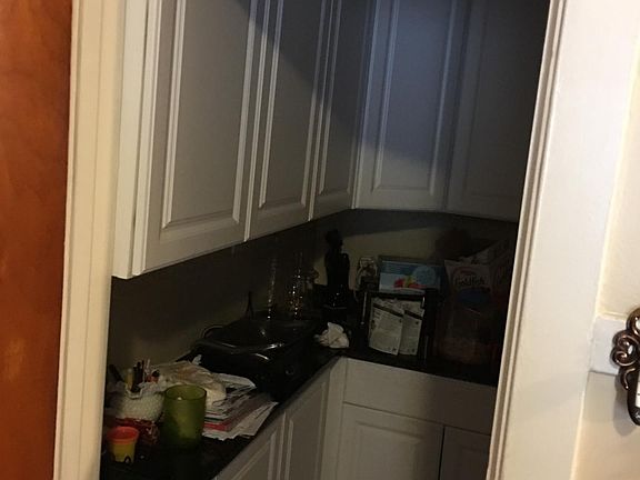 4th image of 4836 N Karlov Ave #1