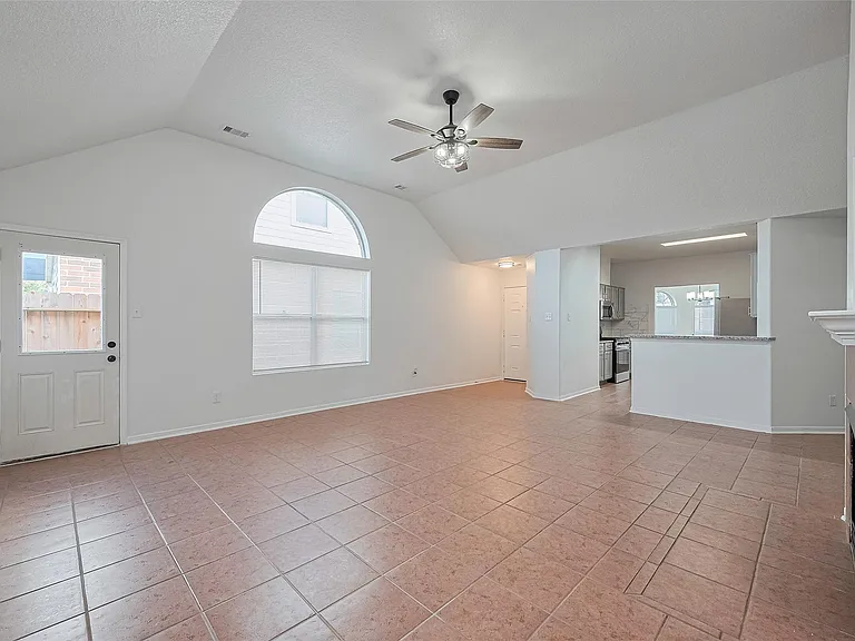 12230 Hawthorne Hill Cir — Photo 8