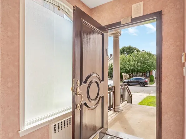 1239 East 23rd Street image 3 of 14