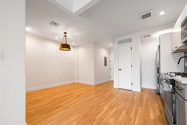 Rented by YHT Management Inc. | media 20