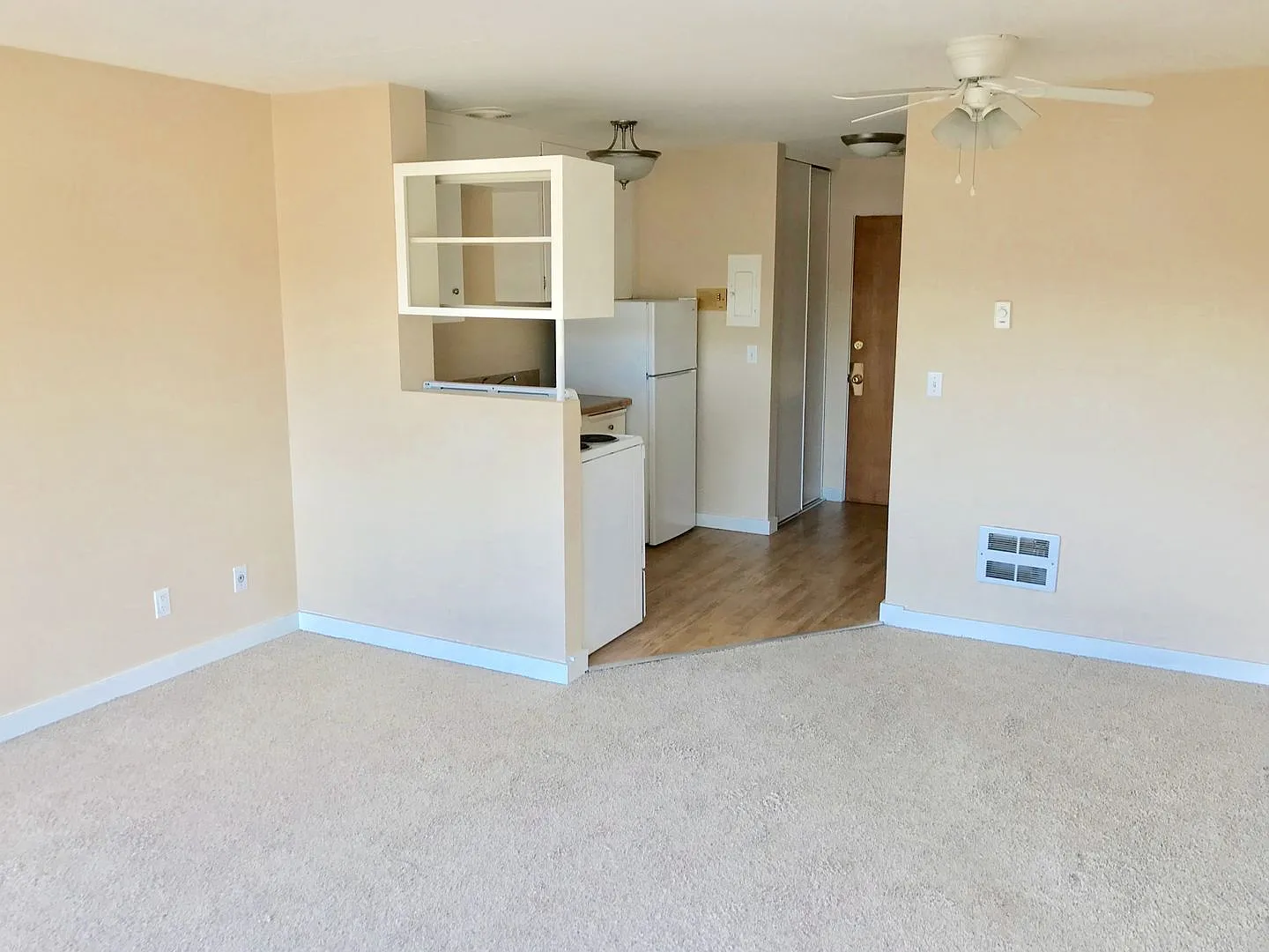 Aladdin Apartments on Greenlake — Photo 3