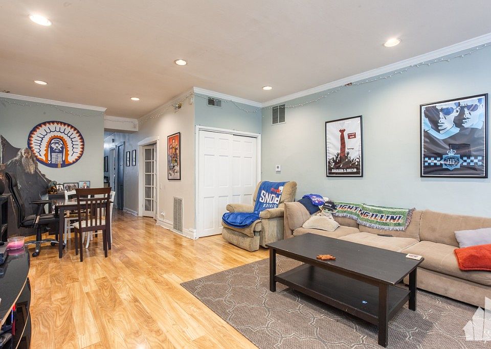 1st image of 3336 N Sheffield Ave #1B