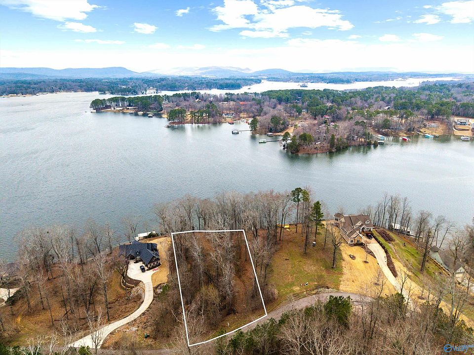 1st image of 207 Monte Sano Dr