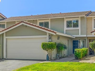 25 Graeagle, Oakland, CA, 94605