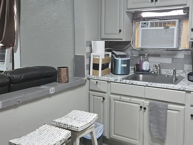 203 Carolina St #2 — Photo 7