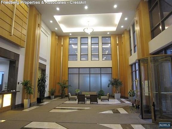 3rd image of 4 Beacon Way APT 203